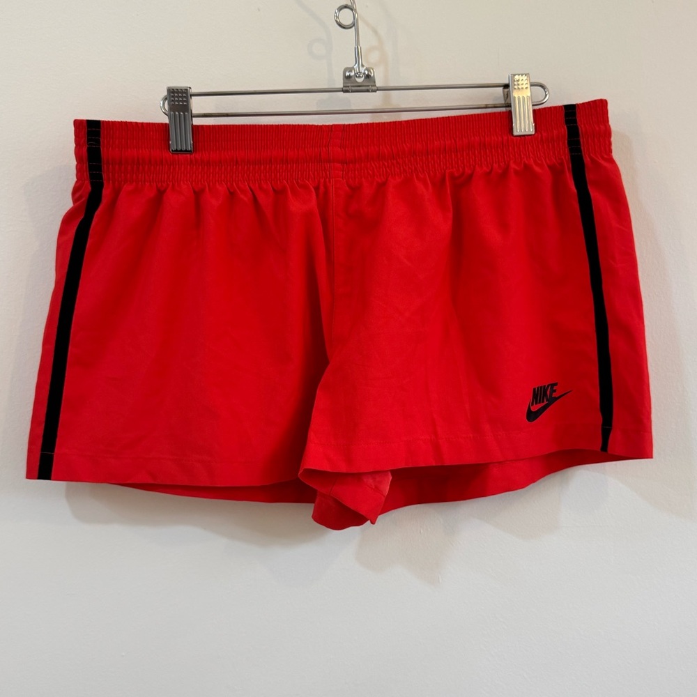 Nike Bonded Pocket women running shorts